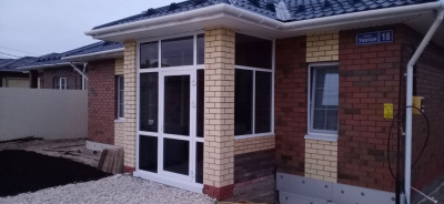 Остекление входной группы