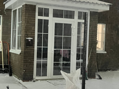 Остекление входной группы тест