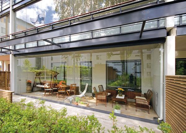 Преимущества безрамного остекления